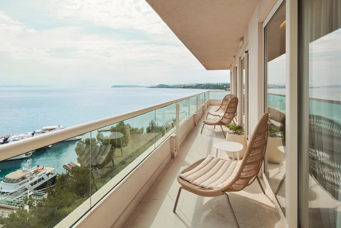 Presidential_suite_balcony