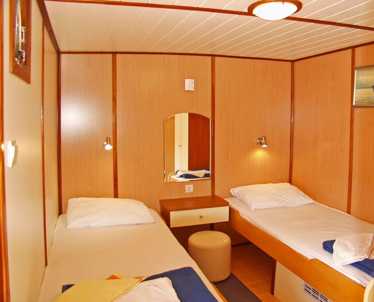 Antonela P, Katarina Line Croatia (1)