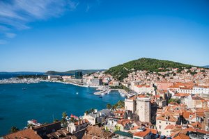 Split (68)